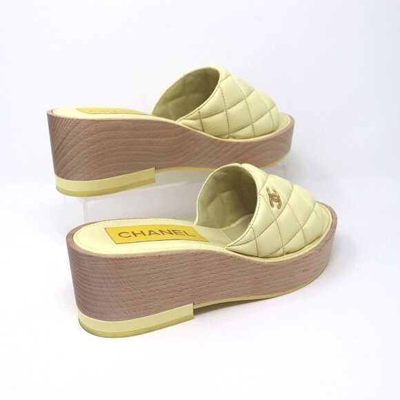 Chanel 38 Interlocking CC Logo Wood Sandal Mule Quilted Yellow Leather - Picture 9 of 15